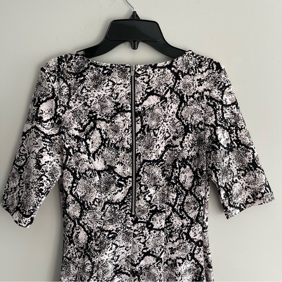 Express snake print dress - Picture 5 of 6
